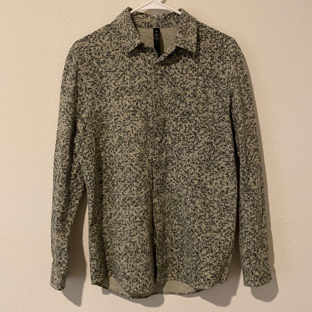 Lululemon digital camo l/s button down shirt